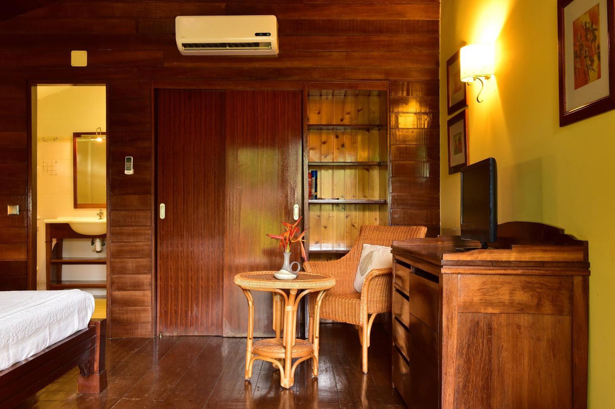 ホテル Pestana Equador ロラス島 エクステリア 写真